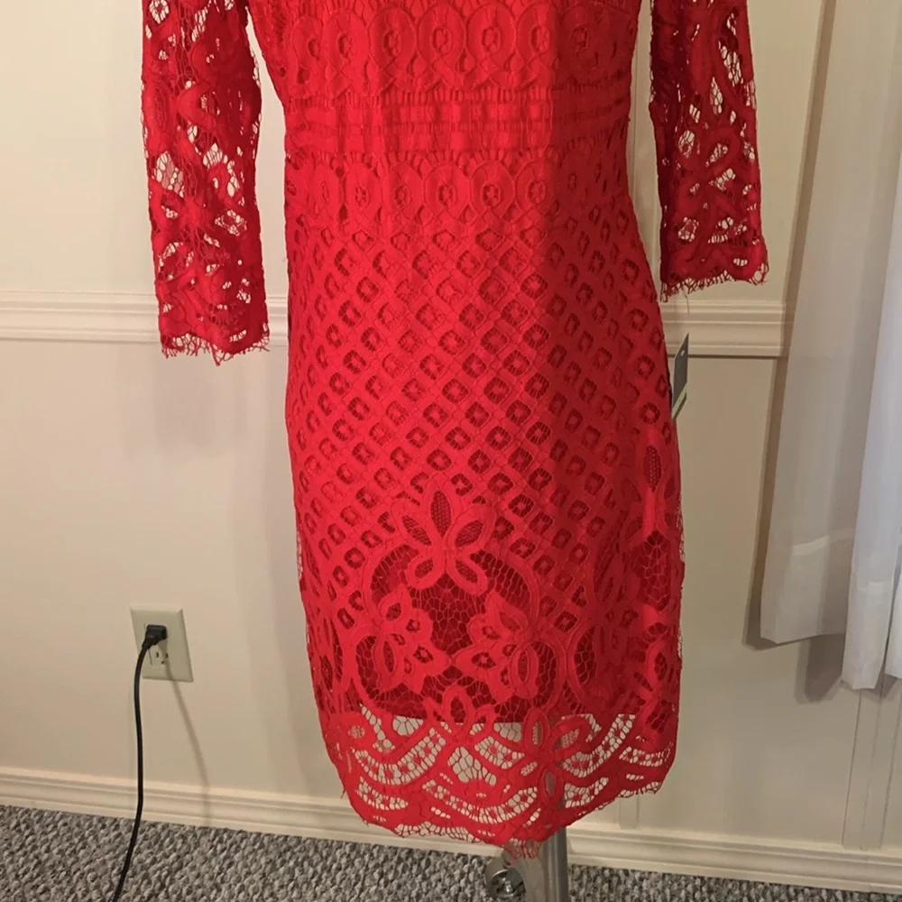 Just Taylor Elegant Red Lace Dress Sz 4 NEW Gorgeous body lined Sheer neck/Arms
